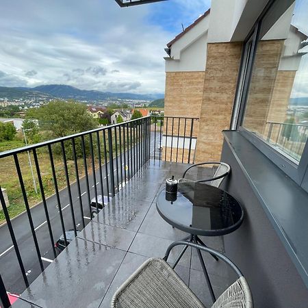 New Flat With A Mountain View, Garage Parking Daire Banská Bystrica Dış mekan fotoğraf