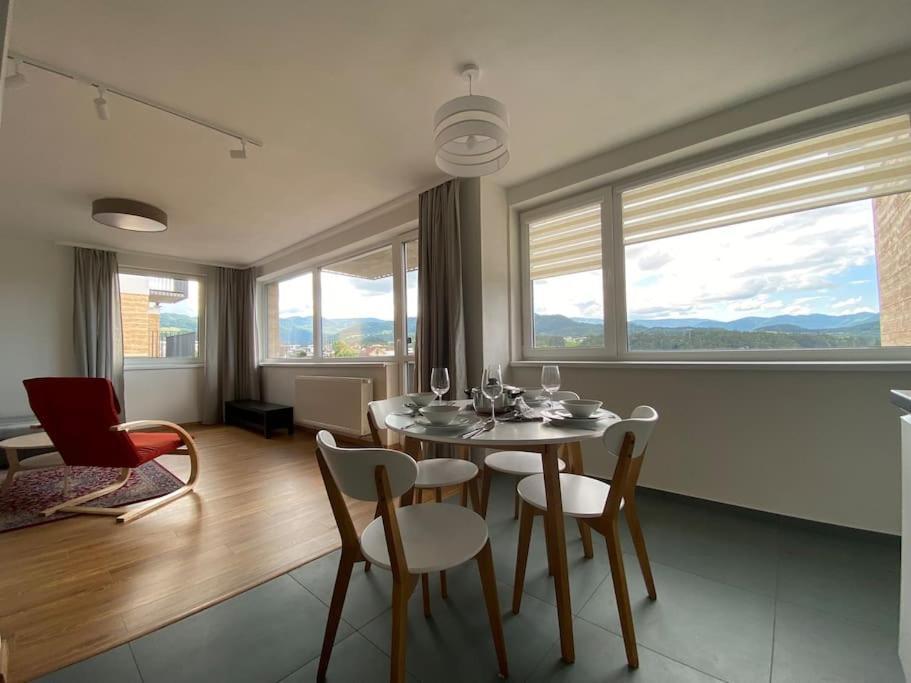 New Flat With A Mountain View, Garage Parking Daire Banská Bystrica Dış mekan fotoğraf