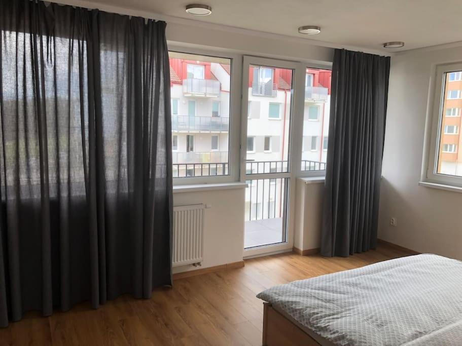 New Flat With A Mountain View, Garage Parking Daire Banská Bystrica Dış mekan fotoğraf